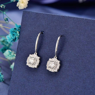 18k gold wheel flower ear iron